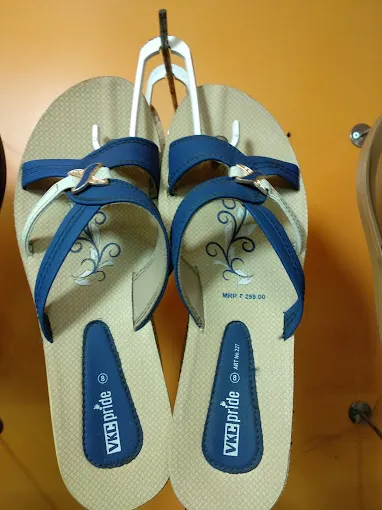 Image of: Indian Footwear And Cell Zone In Madurai 2