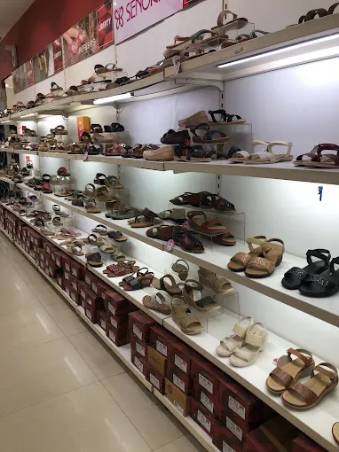 Image of: Liberty Exclusive Showroom In Madurai 2