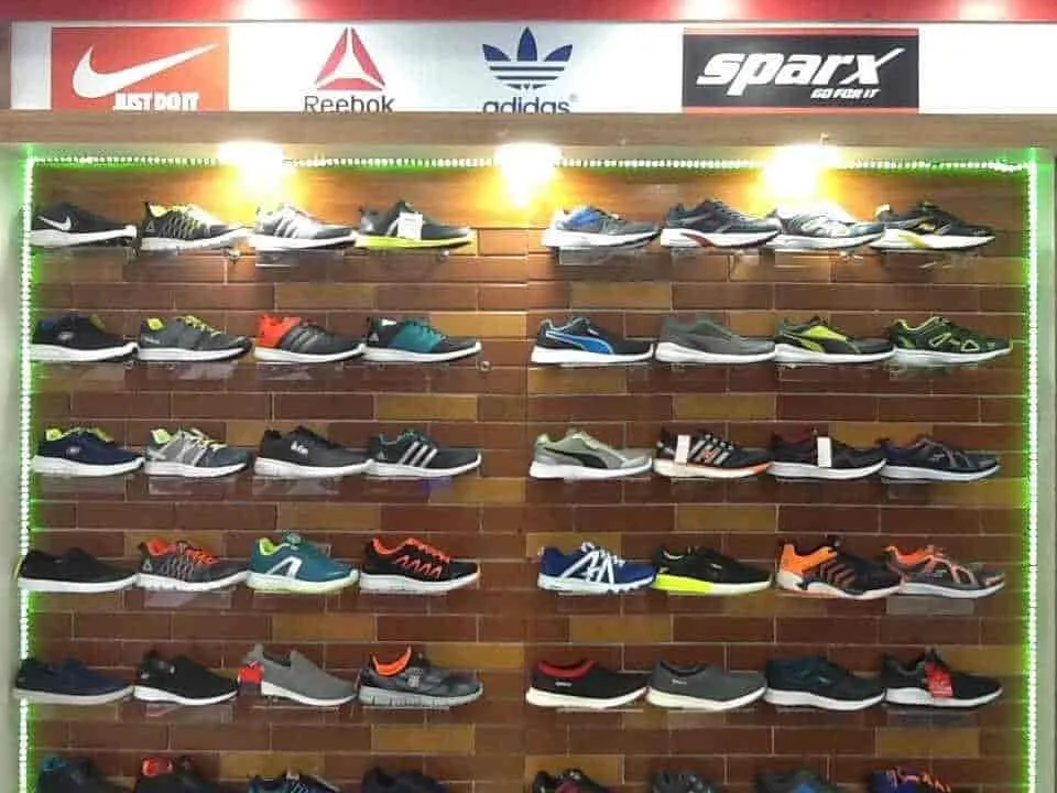 Image of: Lunar S Shoe Mart In Teppakulam