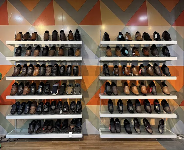 Image of: Madura Footwear And Garments In Madurai