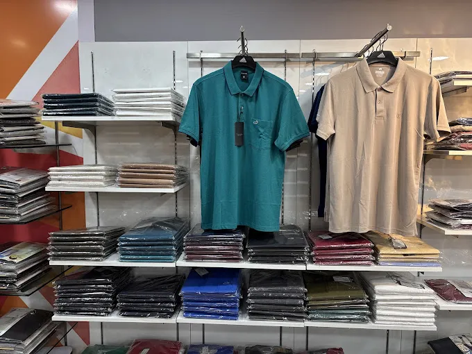 Image of: Madura Footwear And Garments In Madurai 2