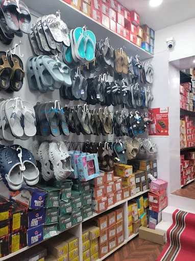 Image of: Muthu Footwears In Madurai 3