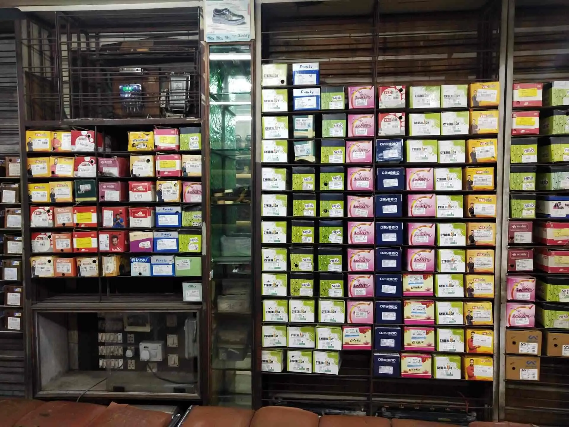 Image of: New Lucky Shoe Shop In Goripalayam