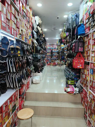 Image of: New Metro Shoe Mart In Sellur