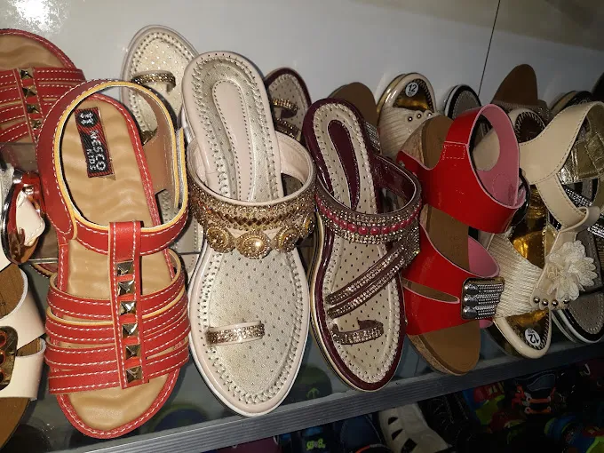 Image of: Saamee Shoes In B B Kulam 4