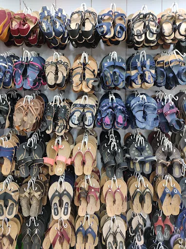 Image of: Shoe Plazaa In Ponmeni 3