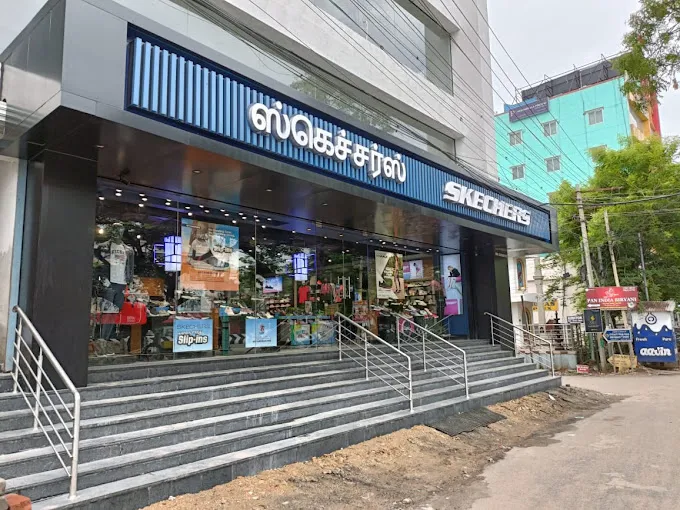Image of: Skechers In S S Colony 2