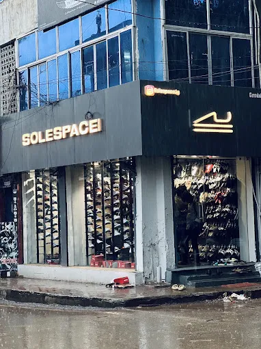 Image of: Solespace In Anna Nagar