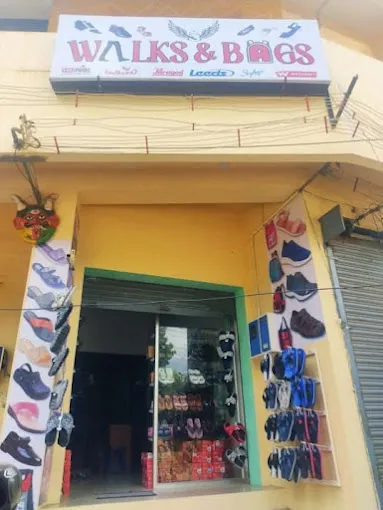 Image of: Walks And Bags In Teppakulam