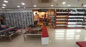 Image of: Zapata Shoe Store In Madurai