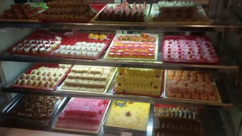 Image of: Sri Pandiyan Fresh Market In Ponmeni