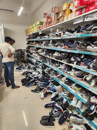 Image of: D Mart  Avaniyapuram in Avaniyapuram 2