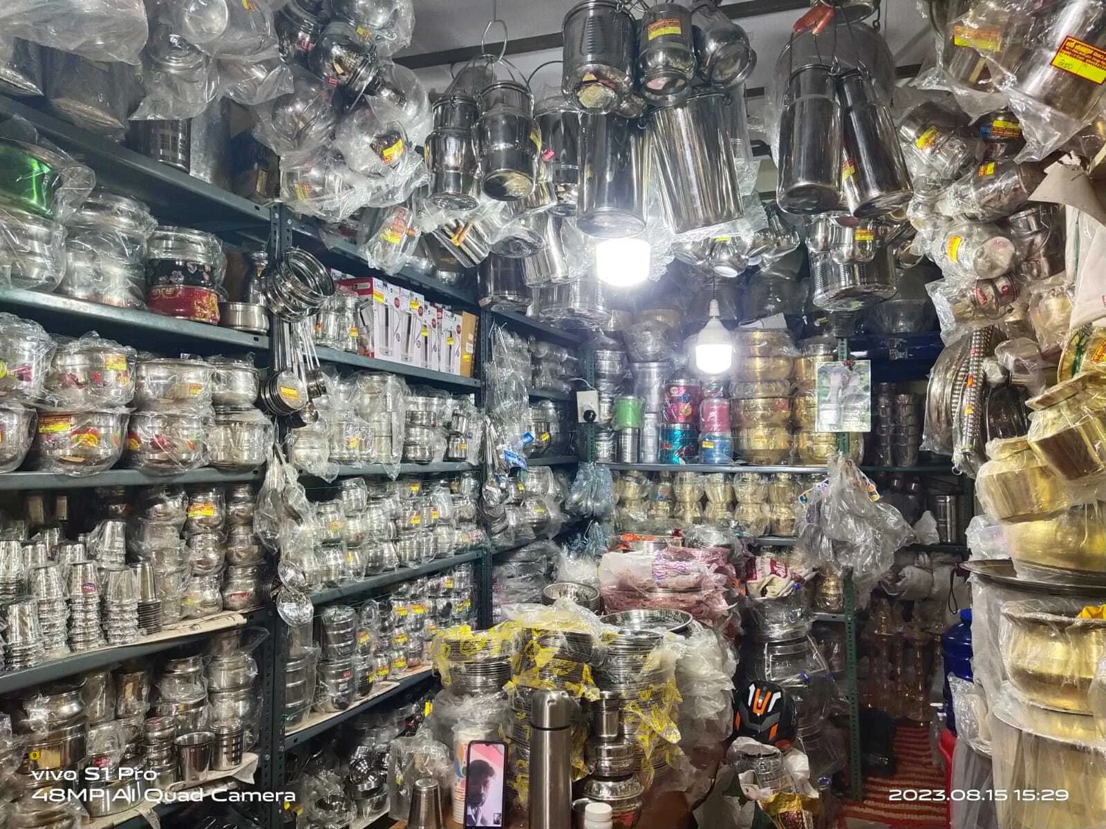 Image of: Pannadi Vessels Store in Madurai