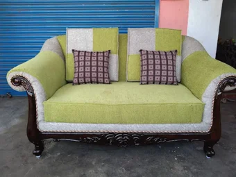 Image of: Devan Sofa Works in Iyer Bungalow