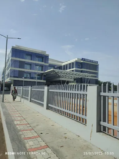 Image of: Aravinth Eye Hospital in Shenoy Nagar