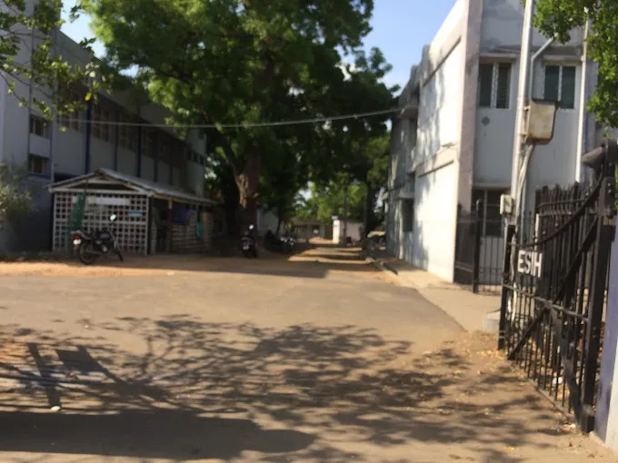 Image of: Esi Hospital in Thathaneri