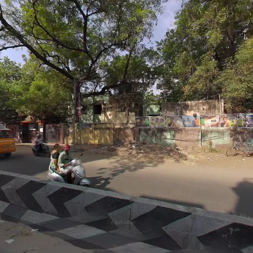 Image of: Magilchi Hospital in Kamarajar Salai