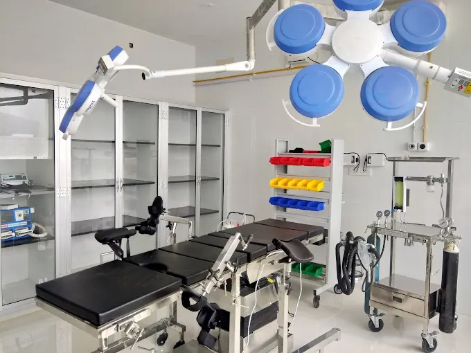 Image of: Poornawomens Medical Center in Madurai 2