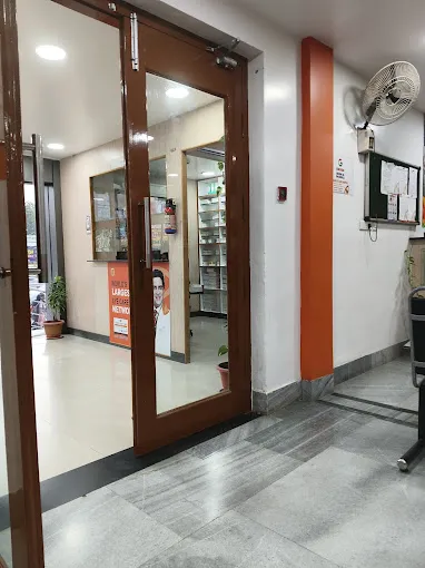 Image of: Vasan Eye Care Hospital in Thiruparankundram 4