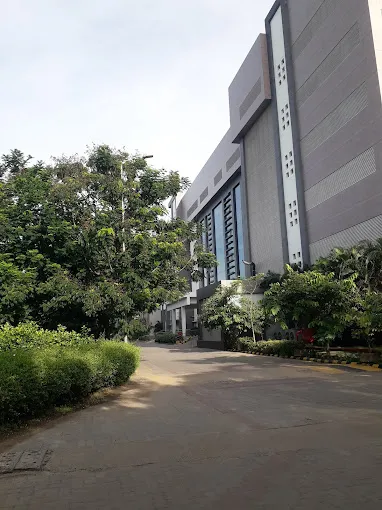 Image of: Velammal Hospital in Mattuthavani 2