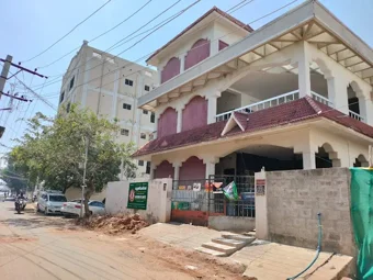 Image of: Dr Sr Navinbalajis Herbocare Hospitals in Mattuthavani
