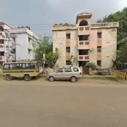 Image of: Sorna Hospital in South Gate