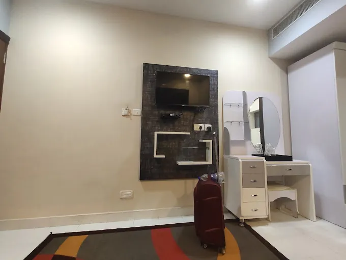 Image of: Collection O Vishaal Hotel in Madurai 2