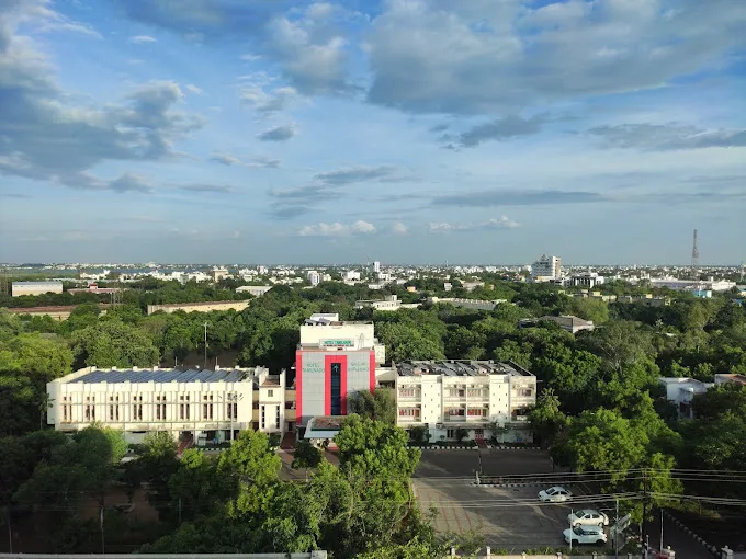 Image of: Courtyard By Marriott in Kk Nagar