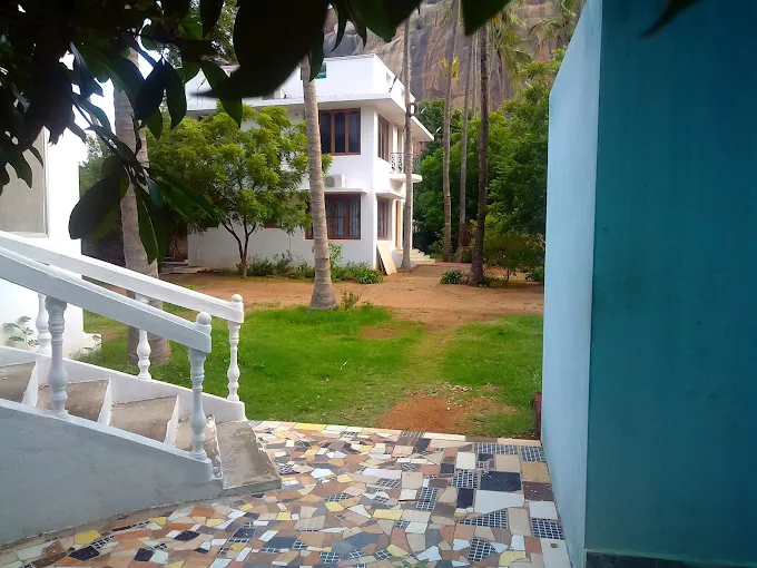 Image of: Hotel Jungle Stay in Thiruparankundram 7