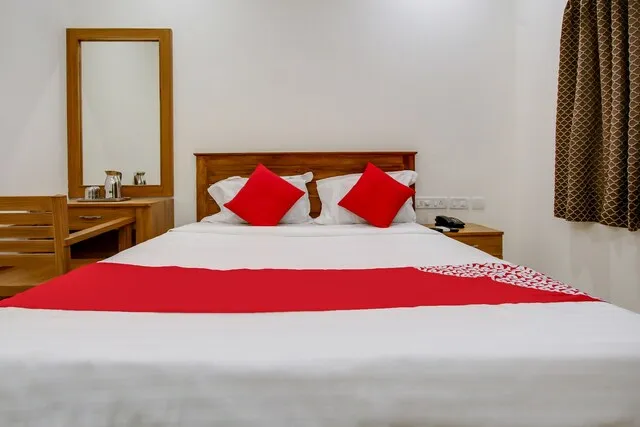 Image of: Hotel O Crescent Lodge in Madurai 7
