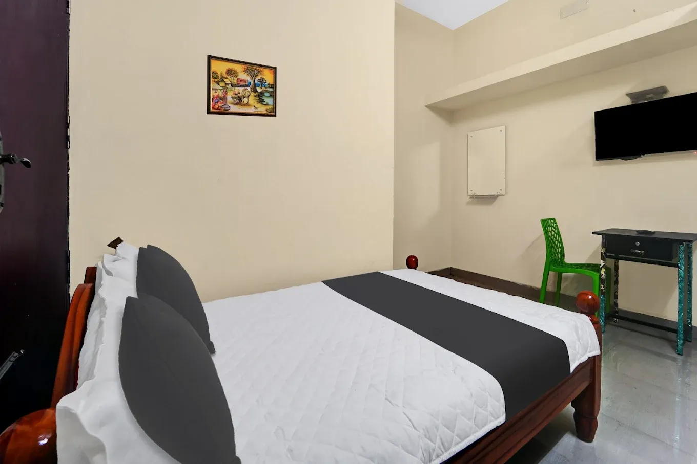 Image of: Hotel O Ohm Muruga Tower in Madurai 2