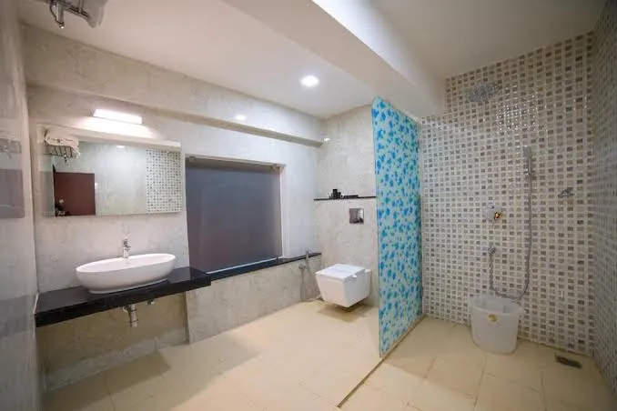 Image of: Hotel President in Simmakkal