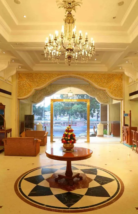 Image of: Hotel Royal Court in Madurai 6