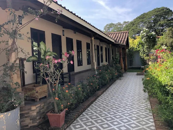 Image of: Hotel Sri Arulmuthu Residency in Arasaradi 7
