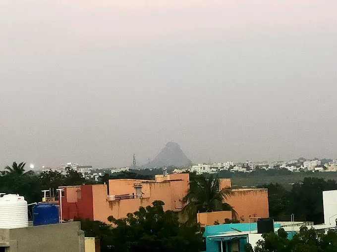 Image of: Hotel Srisant By Gravity Hospitality in Kk Nagar 7