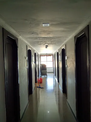 Image of: Hotel Star Residency in Shenoy Nagar 5