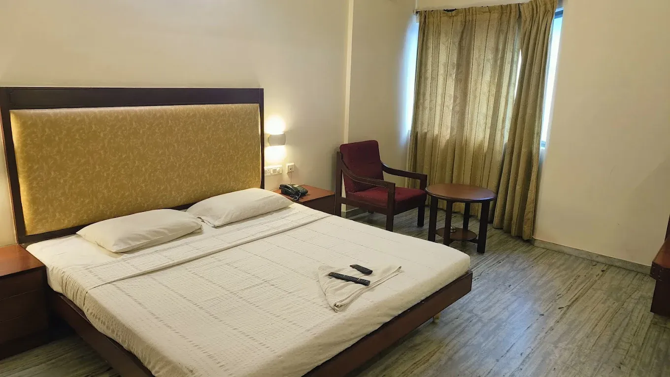 Image of: Hotel The Golden Park in Periyar 6
