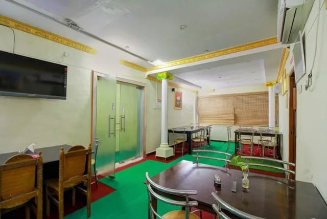Image of: Hotel Vaani Villa in Thiruparankundram 4