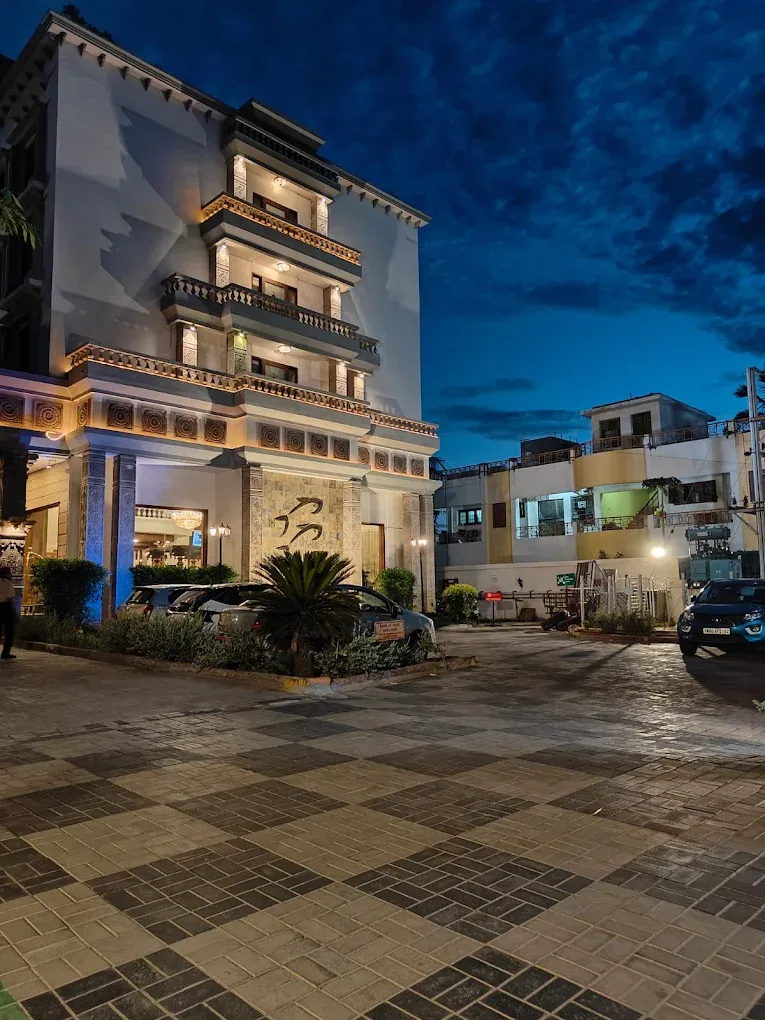 Image of: J C Residency in Madurai