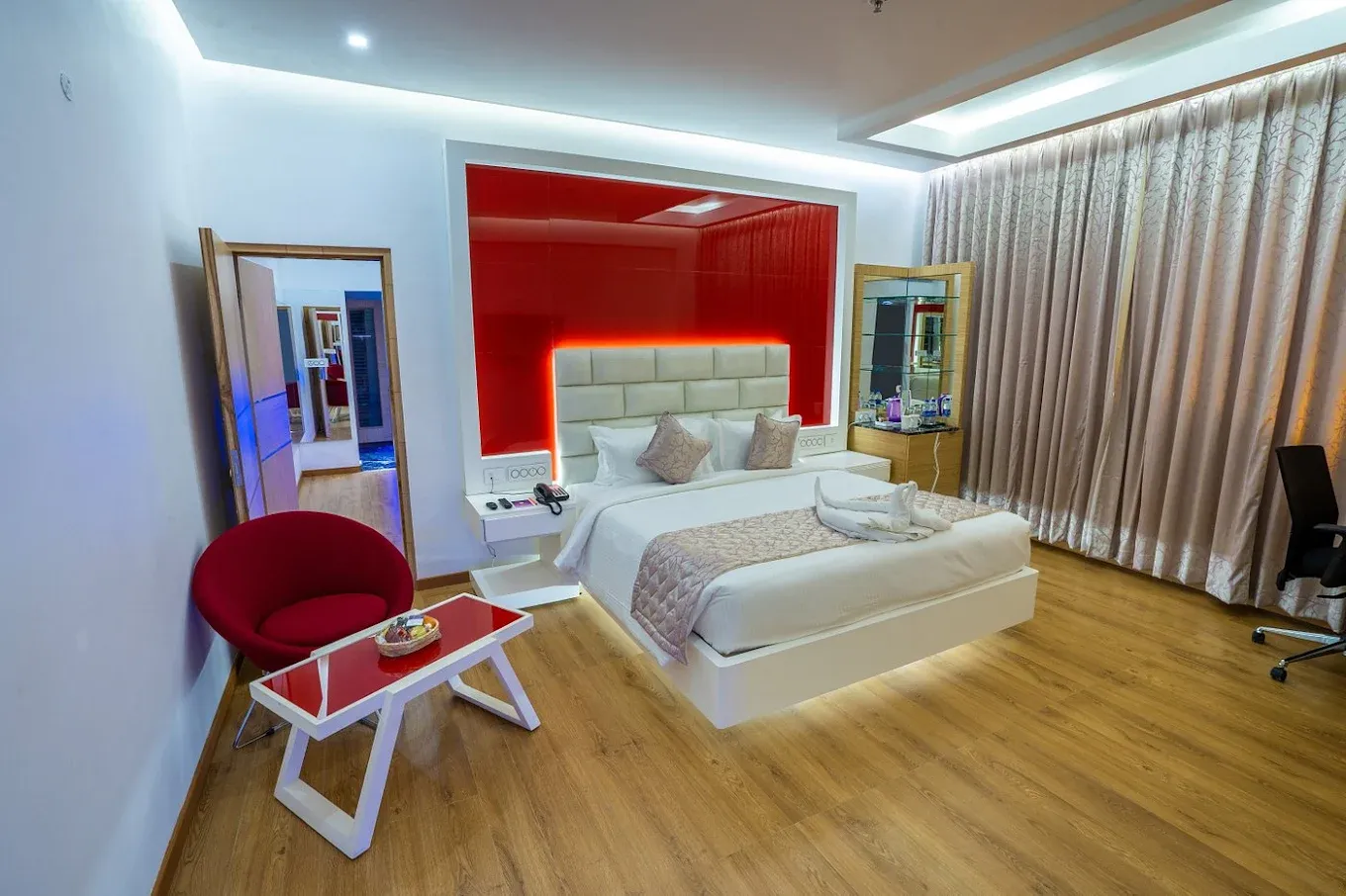 Image of: La Vivanta Hotel in Mattuthavani 3