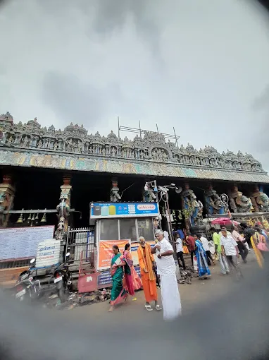Image of: M K Lodge in Thiruparankundram