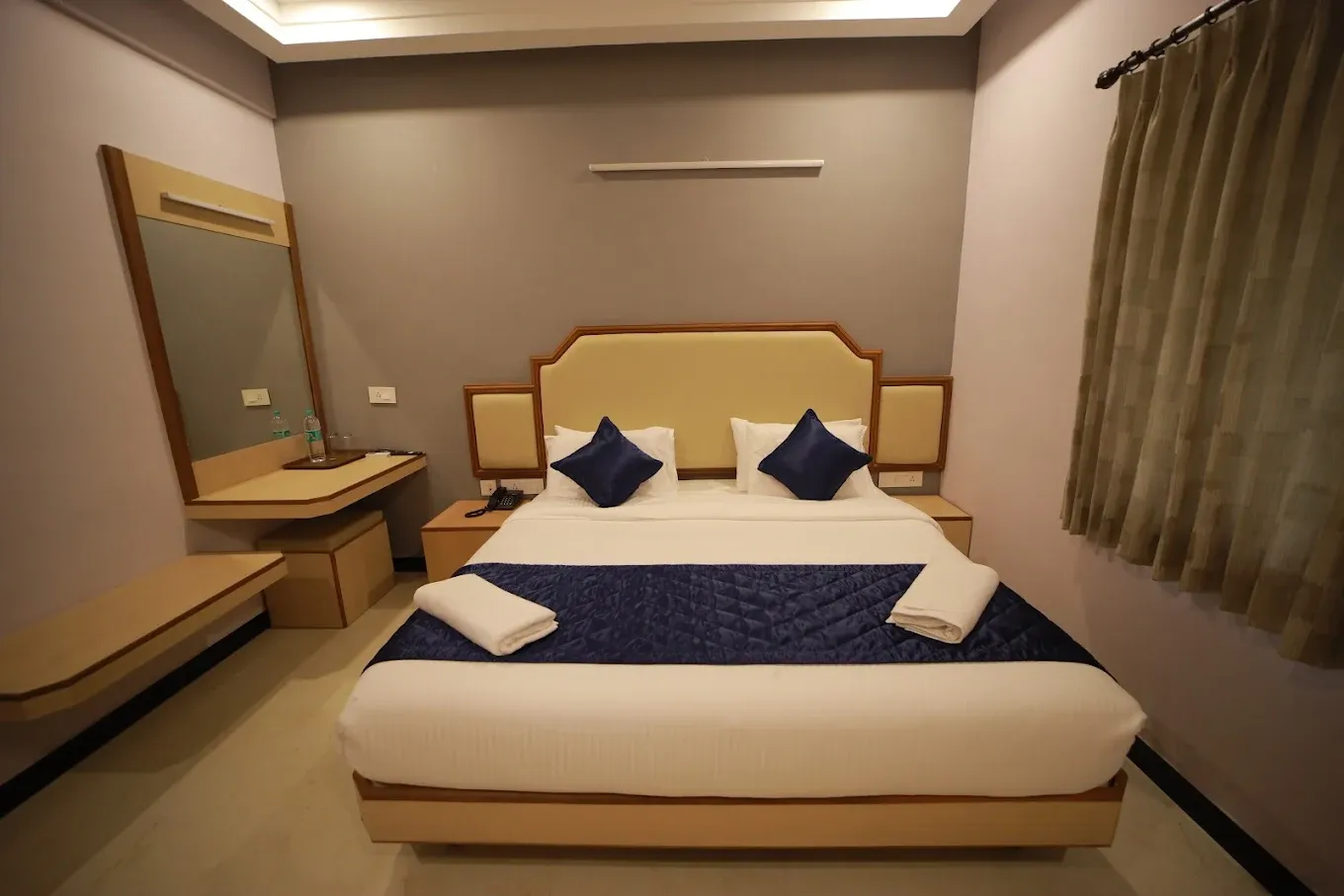 Image of: Majestic Hotel Service Apartments in Kk Nagar