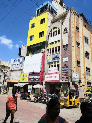 Image of: Meenakshi Grate Tower in Madurai