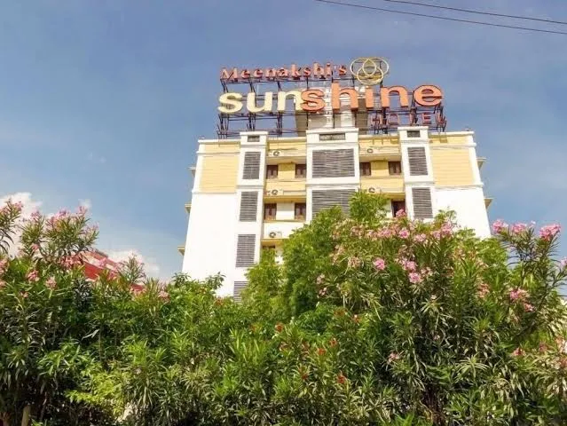 Image of: Meenakshis Sunshine Hotel in Madurai 4