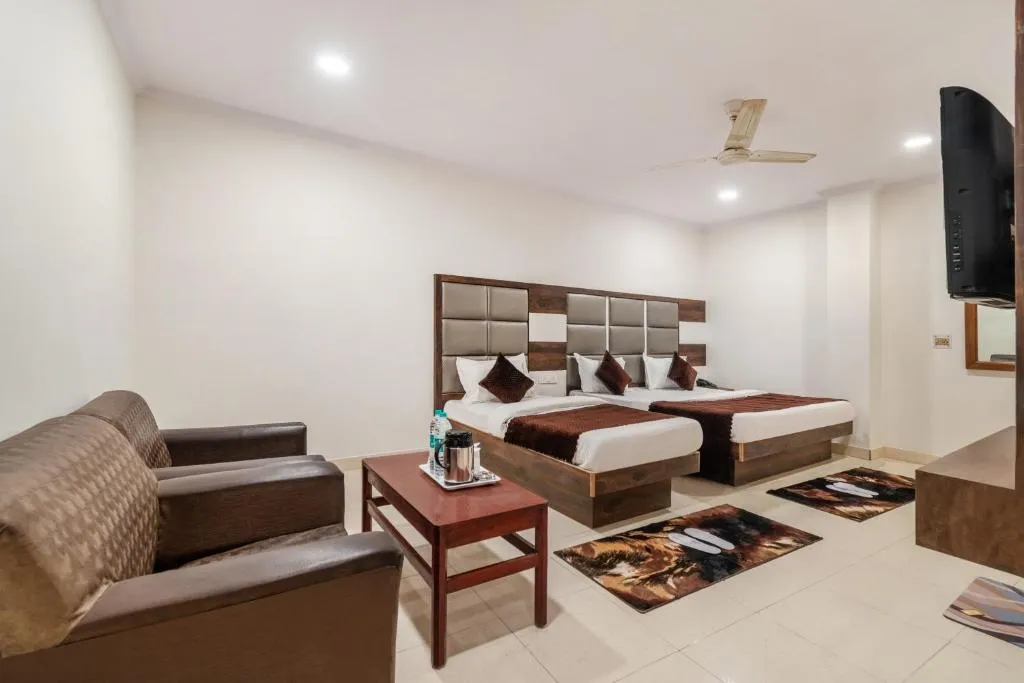 Image of: Oyo Aakash Residency in Mattuthavani