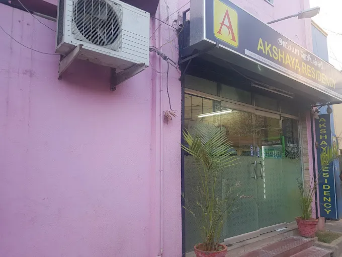 Image of: Oyo Akshaya Residency in Madurai