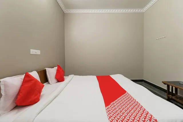 Image of: Oyo Flagship Bala Residency in Madurai 5