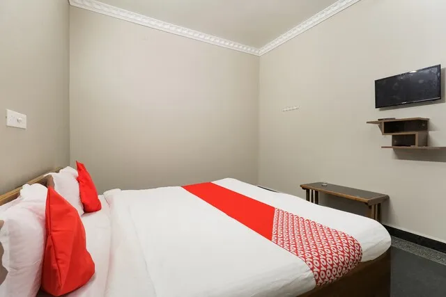 Image of: Oyo Flagship Bala Residency in Madurai 7