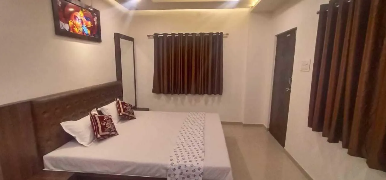 Image of: Oyo Flagship 77056 Hotel Hachikos in Madurai 6