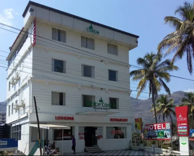 Image of: Oyo Flgship White Castle Residency in Madurai 3